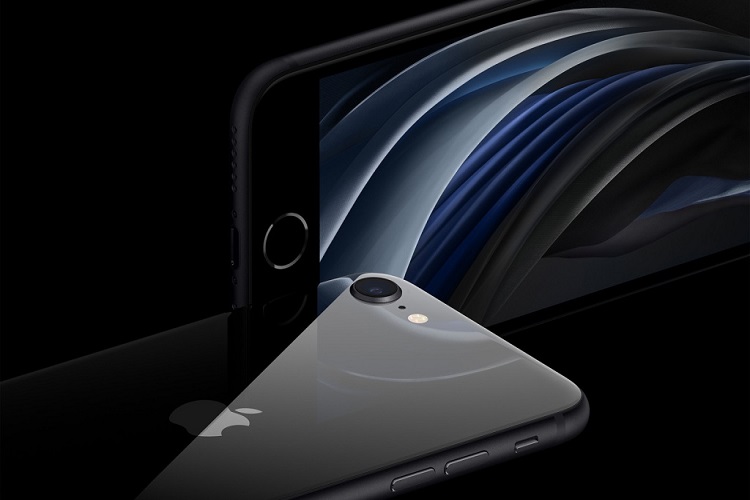 آیفون SE جدید اپل با نمایشگر بزرگ تر بزودی از راه می رسد